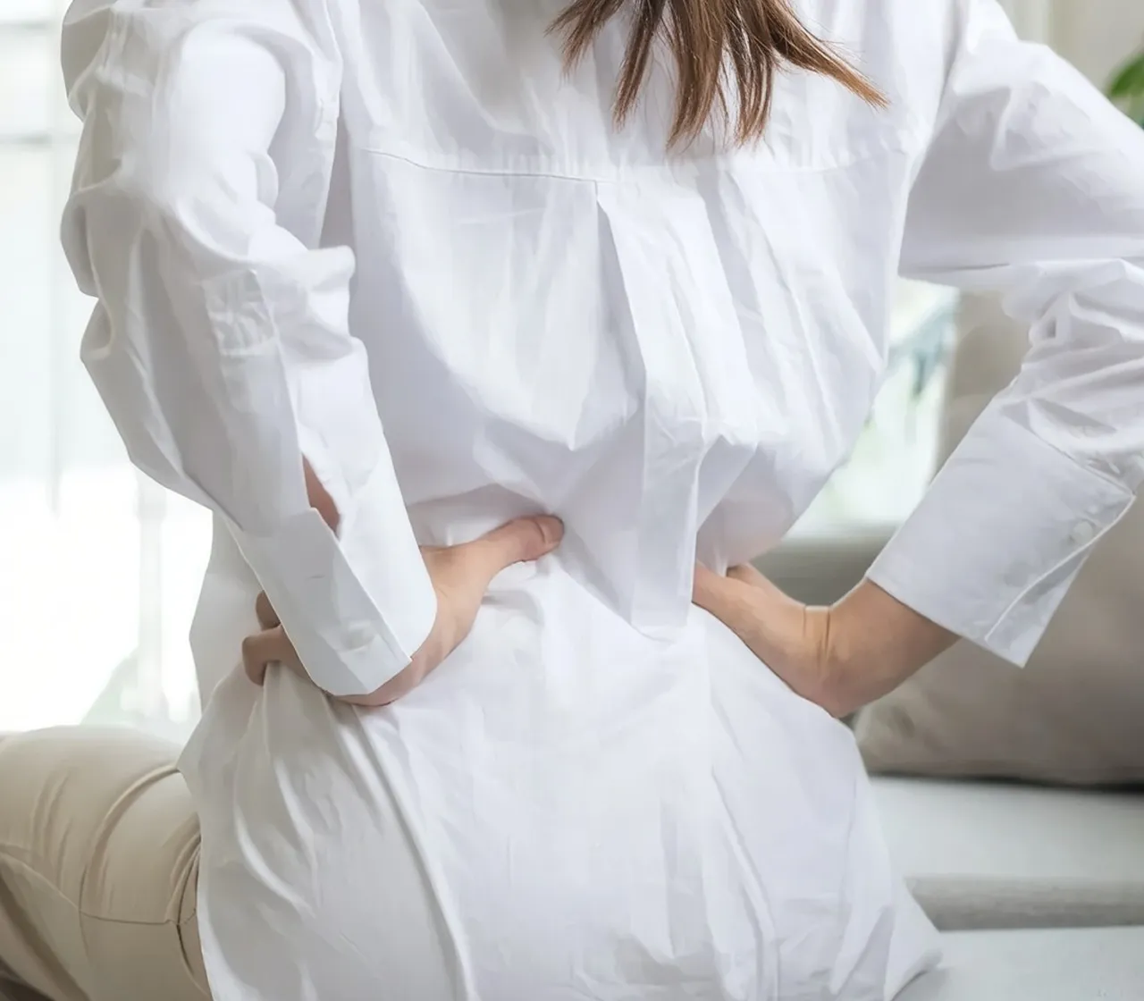 お尻から脚にかけての違和感を感じている様子